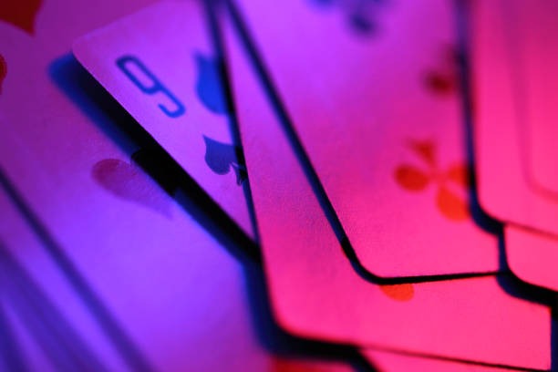 Mobile interface showing Playtech slot games and live-table lobby on koboi 89